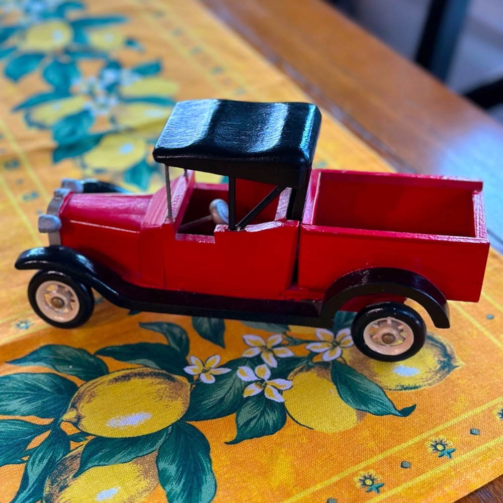 PBC International Wooden Ford Model Truck Toy  Painted Red & Black VGUC